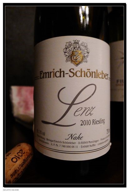 Emrich_schonleber_LENZ_riesling_2010.jpg Emrich_schonleber_LENZ_riesling_2010.jpg